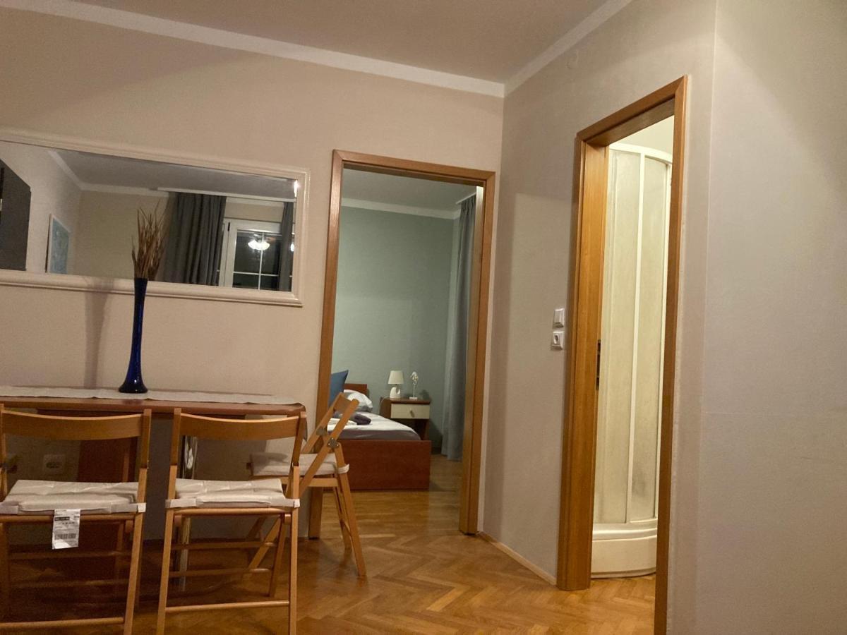 Guest House Adria Dugi Rat Eksteriør bilde